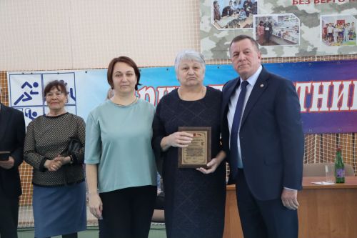 В Тетюшах проходит Межрегиональный турнир по вольной борьбе