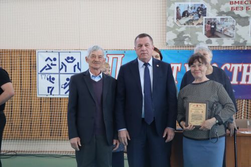 В Тетюшах проходит Межрегиональный турнир по вольной борьбе