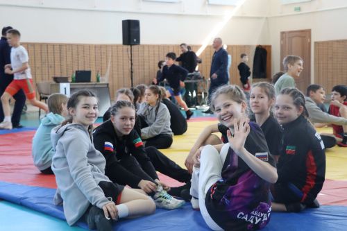 В Тетюшах проходит Межрегиональный турнир по вольной борьбе