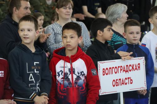 В Тетюшах проходит Межрегиональный турнир по вольной борьбе
