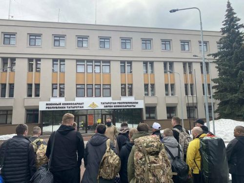 Из Казани отправились военнослужащие для обучения в Африканском корпусе