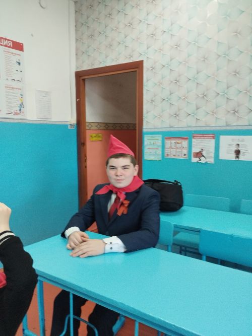 «Будь готов! — Всегда готов!»: в Кильдюшевской школе вспомнили пионерские традиции