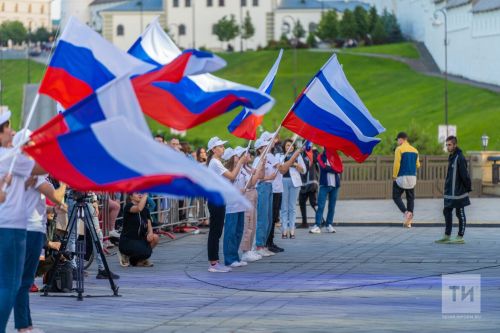 Жителей Тетюшского района с праздником поздравляет Рамис Сафиуллов