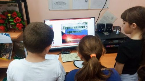 Патриотический час «Герои рядом» прошёл в селе Жуково Тетюшского района