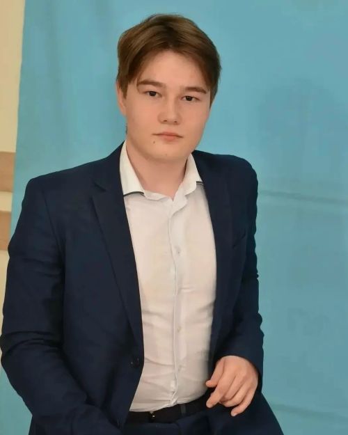 Константин Волков: Результат ЕГЭ по русскому языку – 89 баллов, по профильной математике – 80 баллов