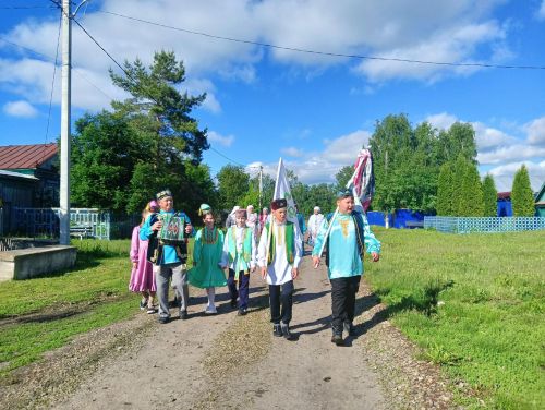 Бакырчы авылында район Сабан туена «Бүләк җыю» бәйрәме булды