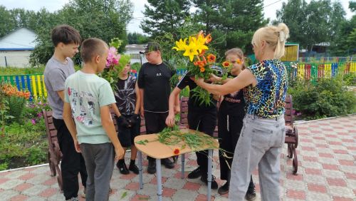 Мастер-класс «Цветы бывают разные!» прошел в Тетюшском районе Татарстана