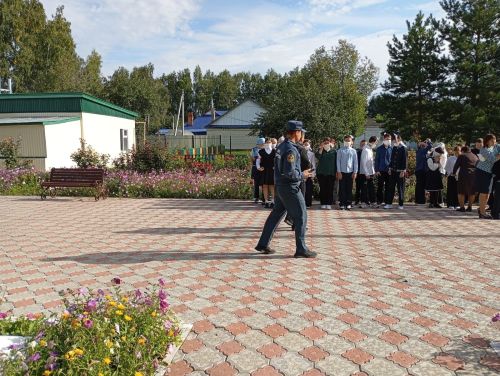 В Бакрчинской школе Тетюшского района провели учебную эвакуацию по пожарной безопасности
