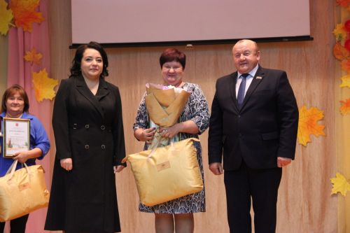 Праздничное мероприятие ко Дню учителя в Тетюшах