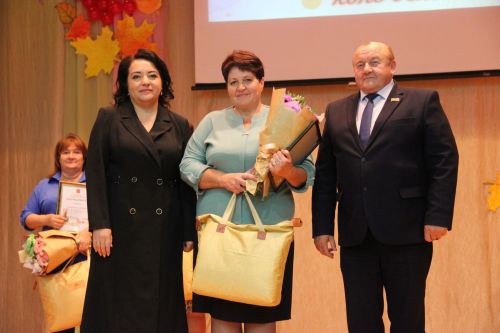 Праздничное мероприятие ко Дню учителя в Тетюшах