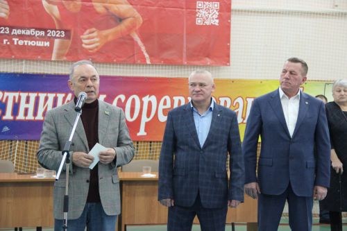 Первенство РТ по вольной борьбе среди юношей и девушек до 16 лет