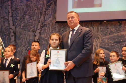 В Тетюшах состоялась елка для одаренных детей