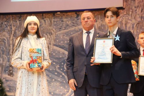 В Тетюшах состоялась елка для одаренных детей