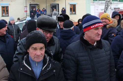 В Тетюшах состоялся торжественный митинг  «Афганистан! Живых и павших помним...»