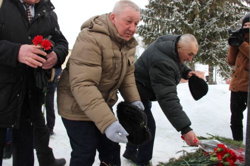 В Тетюшах состоялся торжественный митинг  «Афганистан! Живых и павших помним...»