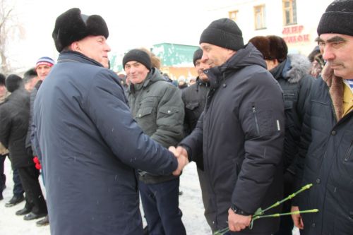 В Тетюшах состоялся торжественный митинг  «Афганистан! Живых и павших помним...»
