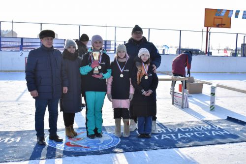 Спортивный фестиваль «Люблю папу, маму и хоккей»