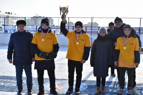 Спортивный фестиваль «Люблю папу, маму и хоккей»