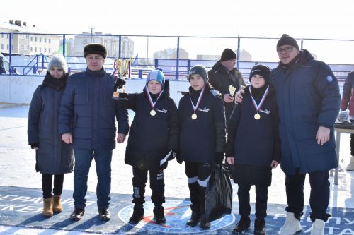 Спортивный фестиваль «Люблю папу, маму и хоккей»