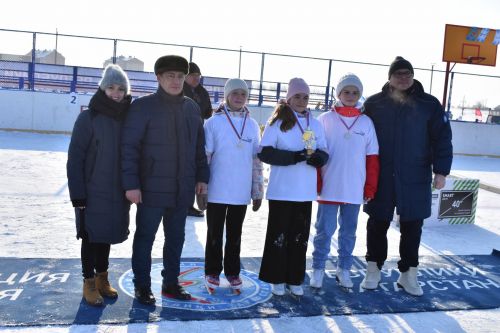 Спортивный фестиваль «Люблю папу, маму и хоккей»