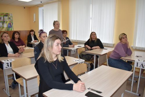 В Тетюшах ЕГЭ сдавали родители