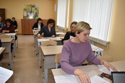В Тетюшах ЕГЭ сдавали родители