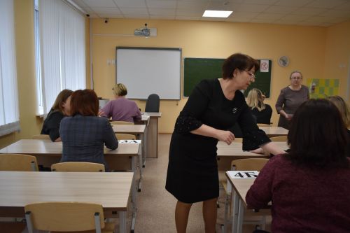 В Тетюшах ЕГЭ сдавали родители