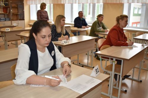 В Тетюшах ЕГЭ сдавали родители