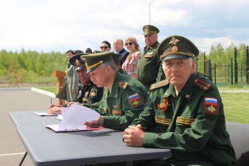 В Тетюшах состоялся первый Республиканский смотр-конкурс Знаменных групп и Почетных караулов