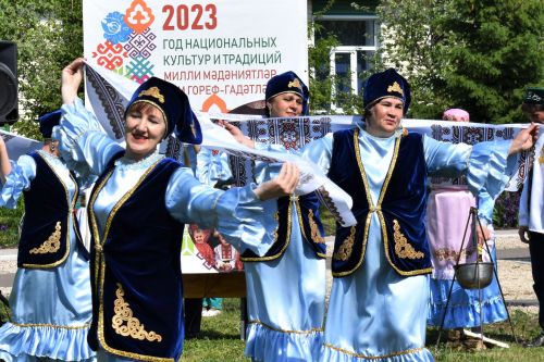 В Бакрчах состоялась встреча с заслуженным работником сельского хозяйства Татарстана Харисом Камалеевым