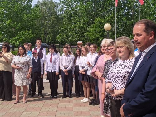 В Тетюшской татарской средней школе прозвенел последний звонок