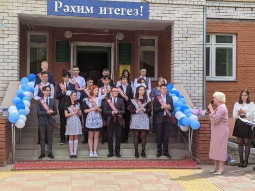 В Тетюшской татарской средней школе прозвенел последний звонок