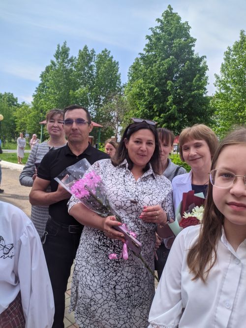 В Тетюшской татарской средней школе прозвенел последний звонок