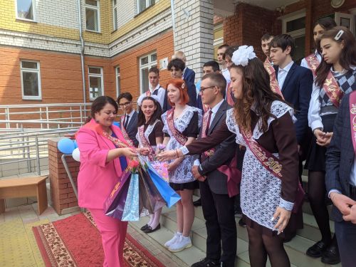 В Тетюшской татарской средней школе прозвенел последний звонок
