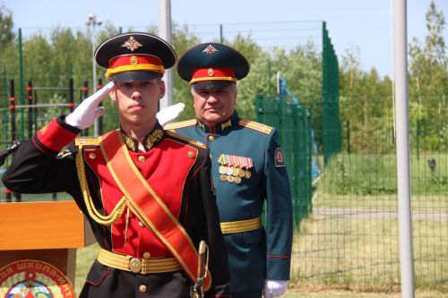 Последний звонок в Тетюшской кадетской школе-интернате