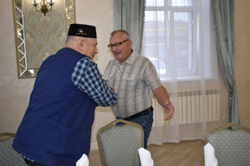 В День российского предпринимательства, в городе Тетюши проходит встреча главы района с предпринимателями