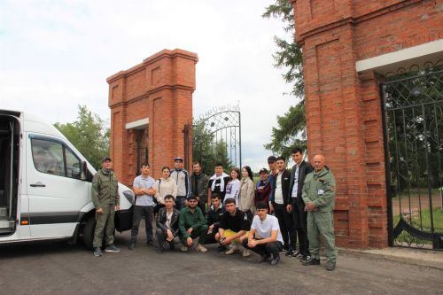 В «Долгой Поляне» – госзаказнике РТ побывала группа будущих геологов и экологов КФУ