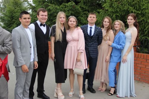 Выпускникам школ Тетюшского района вручили аттестаты