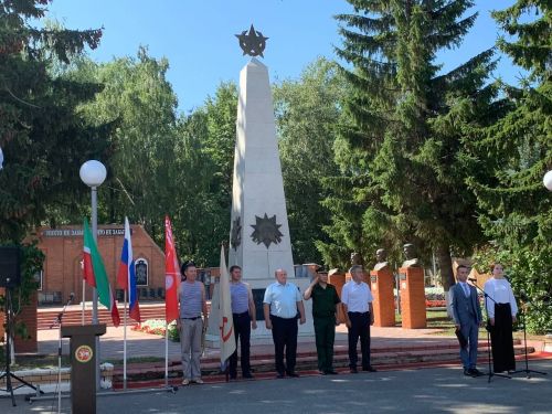 В Тетюшах состоялся митинг ко Дню ВМФ