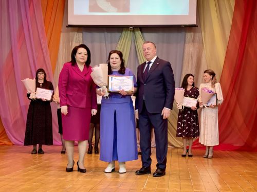 В Тетюшах чувствовали педагогов победителей конкурсов профмастерства