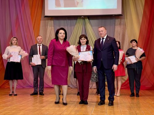 В Тетюшах чувствовали педагогов победителей конкурсов профмастерства