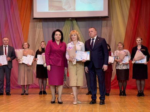 В Тетюшах чувствовали педагогов победителей конкурсов профмастерства