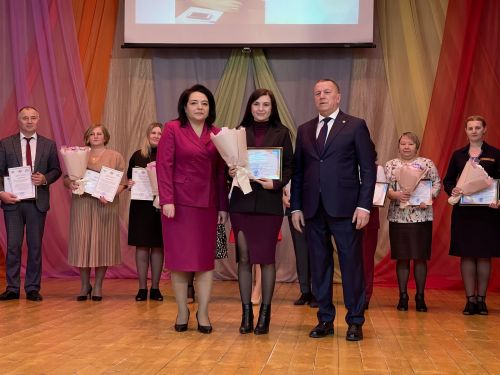 В Тетюшах чувствовали педагогов победителей конкурсов профмастерства