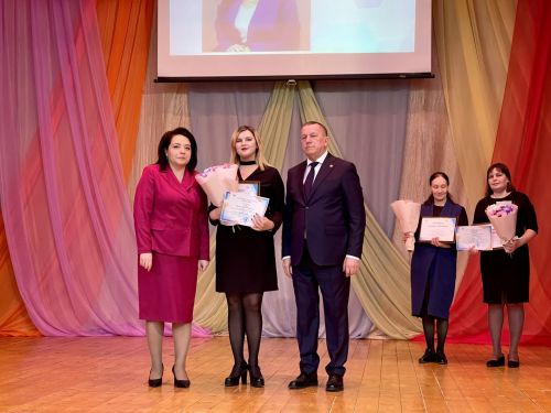 В Тетюшах чувствовали педагогов победителей конкурсов профмастерства