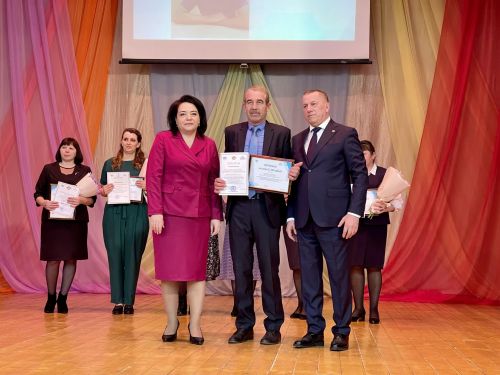 В Тетюшах чувствовали педагогов победителей конкурсов профмастерства
