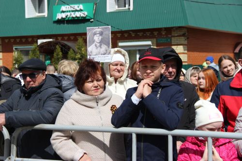 Торжественный митинг «Сияй в веках, Великая Победа!» в Тетюшах