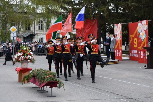 Торжественный митинг «Сияй в веках, Великая Победа!» в Тетюшах