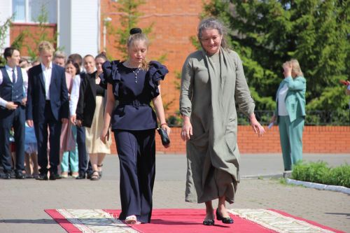 Торжественное вручение аттестатов выпускникам 2024 года в Тетюшах