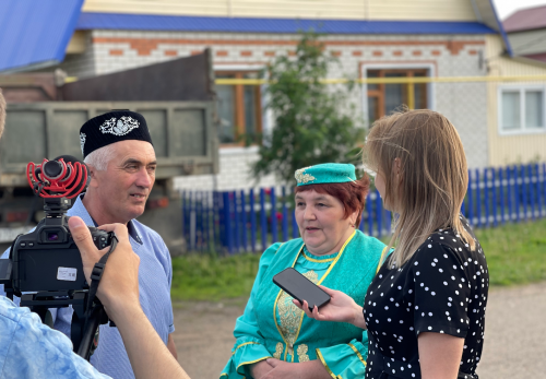 В Тетюшах прошло шествие по сбору подарков для участников Сабантуя