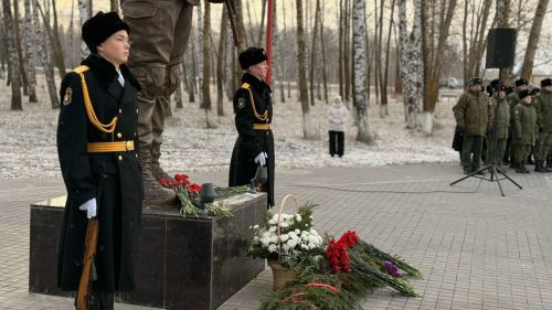 В Тетюшах состоялось открытие памятника участникам СВО
